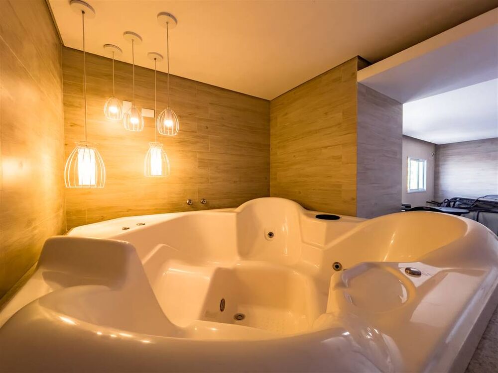 Apartamento à venda com 3 quartos, 130m² - Foto 3