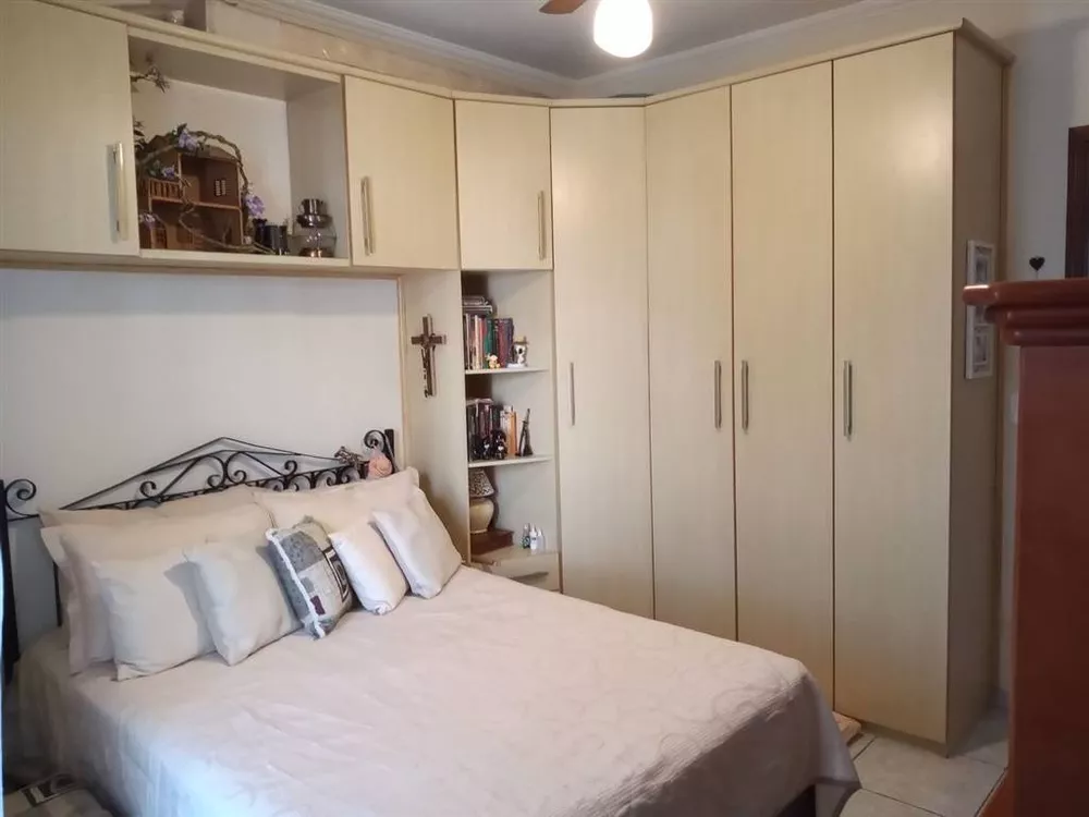 Apartamento à venda com 2 quartos, 75m² - Foto 3