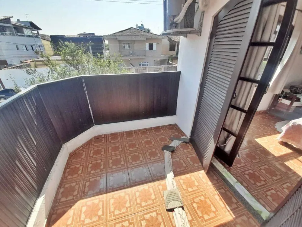 Casa, 3 quartos, 250 m² - Foto 11