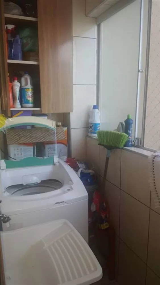 Apartamento à venda com 2 quartos, 70m² - Foto 4