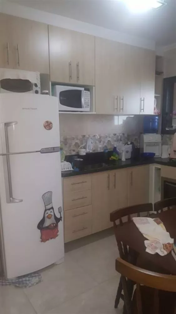 Apartamento à venda com 2 quartos, 70m² - Foto 3