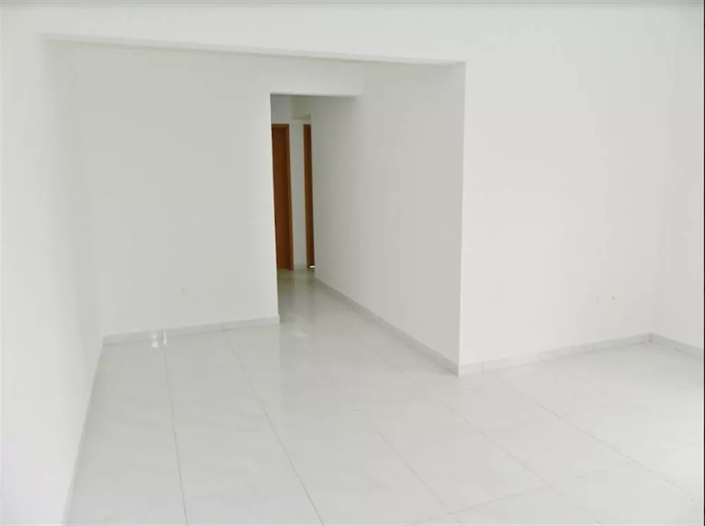 Apartamento à venda com 3 quartos, 95m² - Foto 3