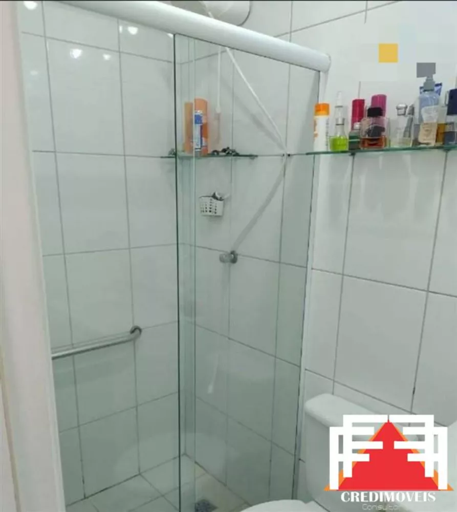 Apartamento à venda com 2 quartos, 70m² - Foto 2