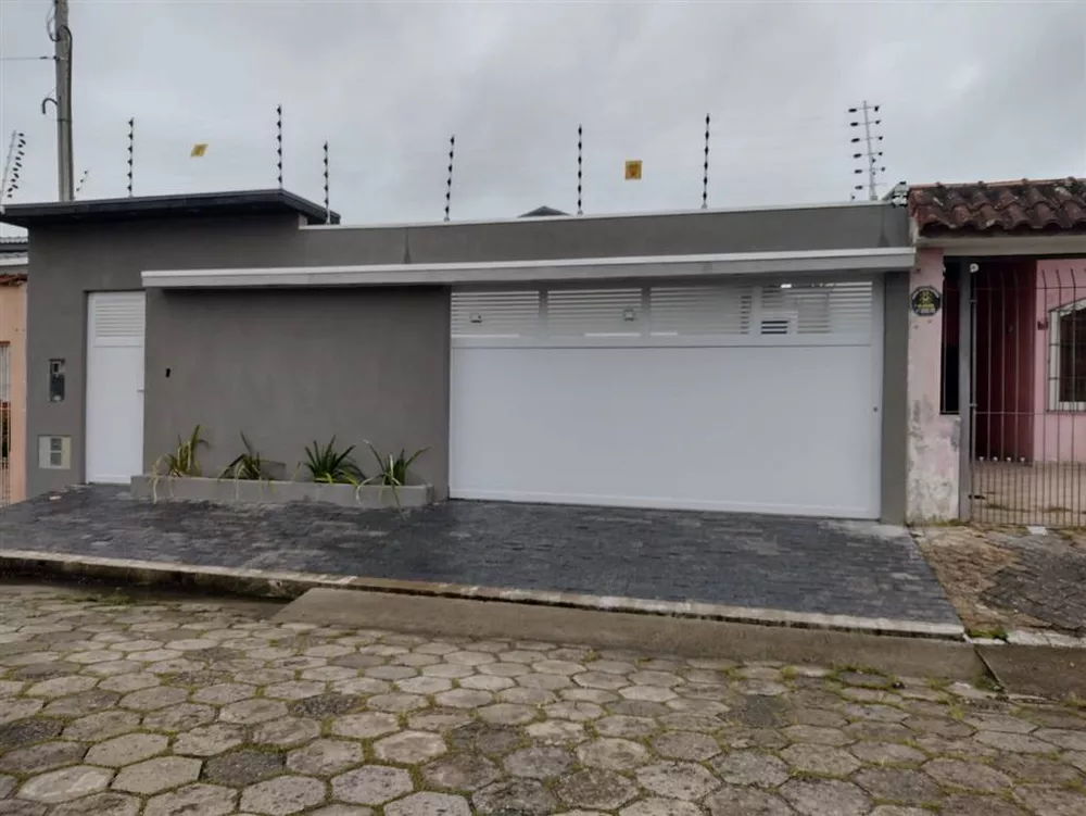 Casa à venda com 4 quartos, 165m² - Foto 2