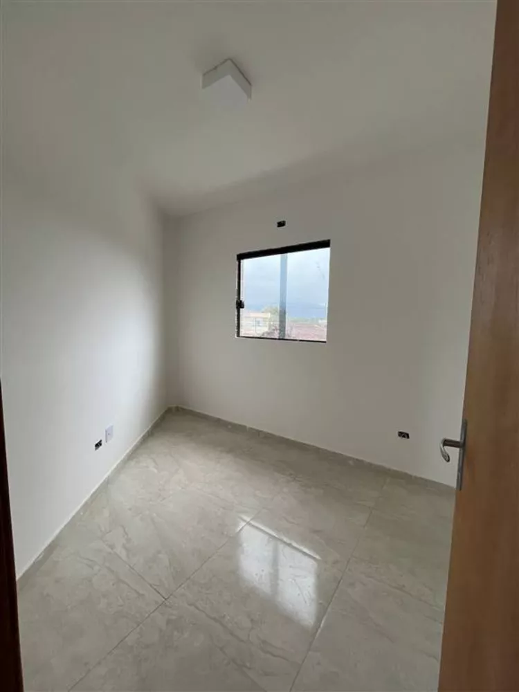 Casa à venda com 2 quartos, 63m² - Foto 2