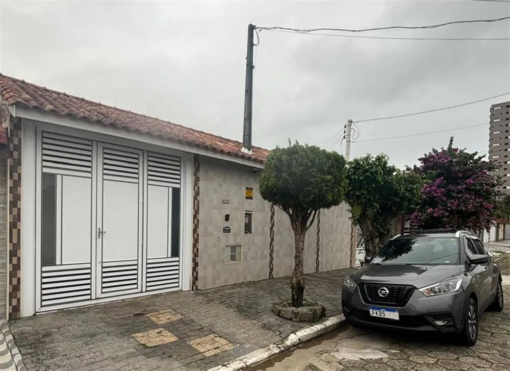 Casa, 3 quartos, 211 m² - Foto 1