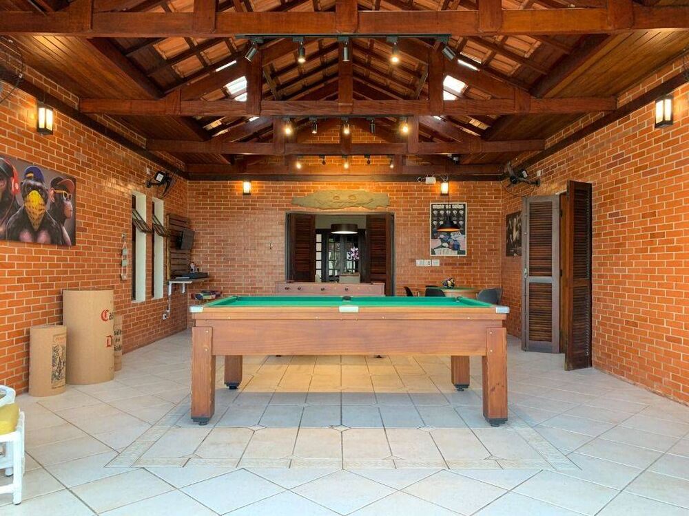 Casa, 3 quartos, 220 m² - Foto 1