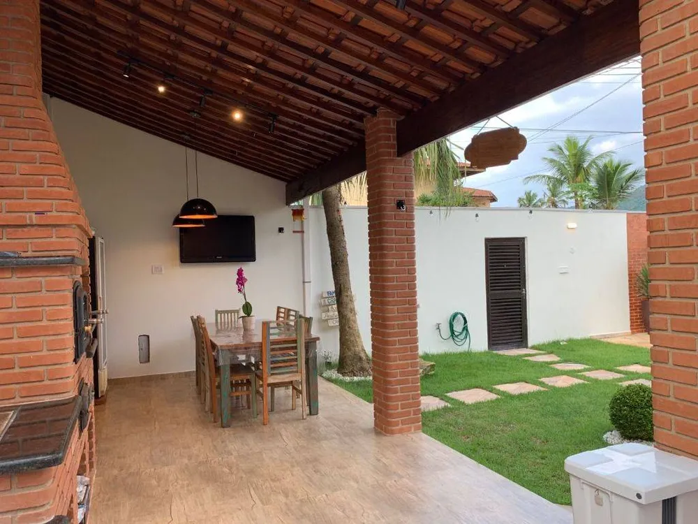 Casa, 3 quartos, 220 m² - Foto 1