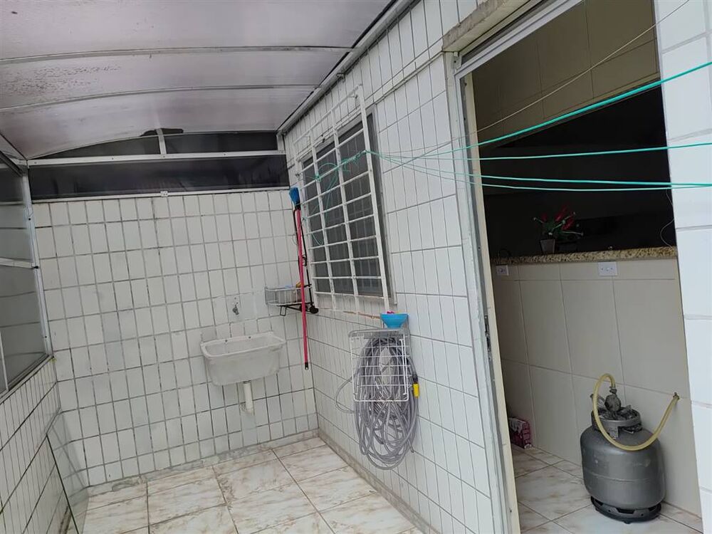 Apartamento à venda com 1 quarto, 80m² - Foto 2