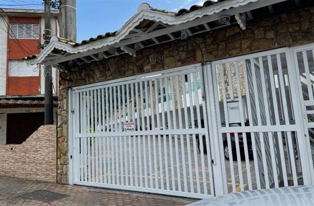Casa à venda e aluguel com 3 quartos, 132m² - Foto 4