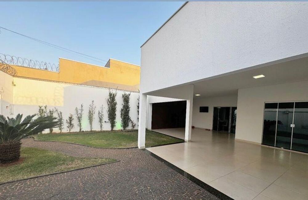 Casa à venda com 3 quartos, 191m² - Foto 2