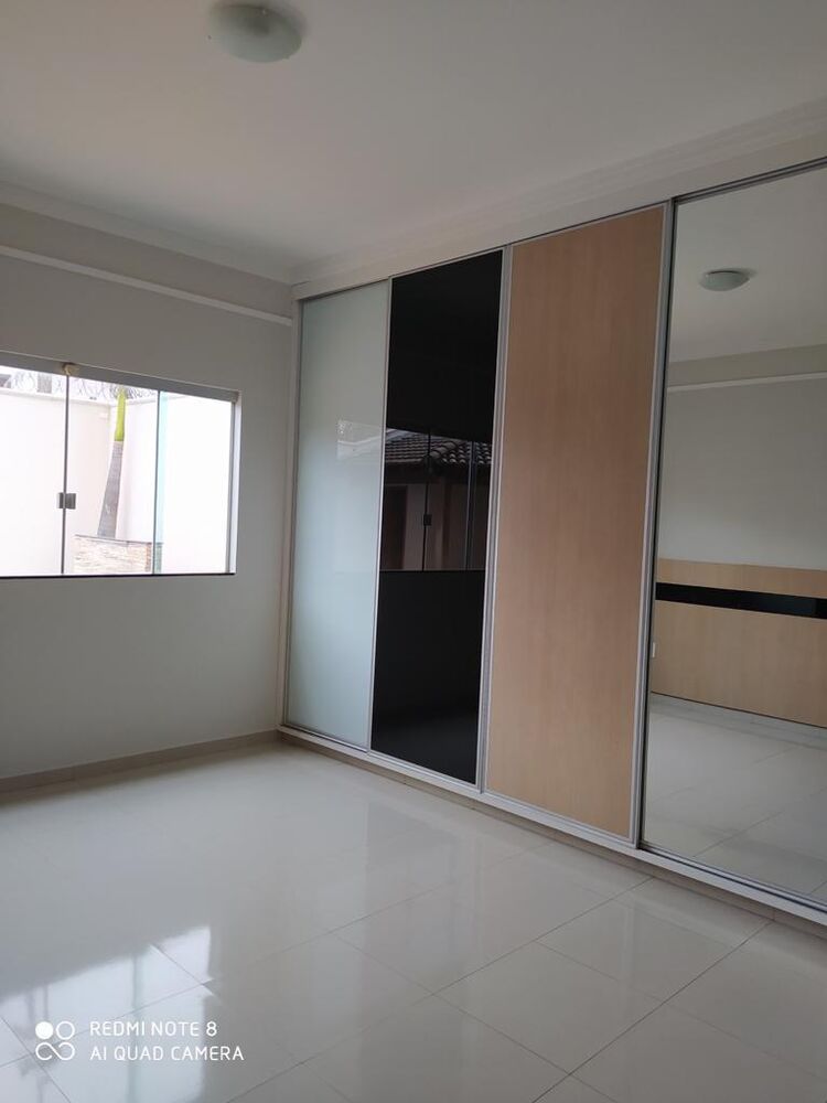 Casa à venda com 4 quartos, 200m² - Foto 16