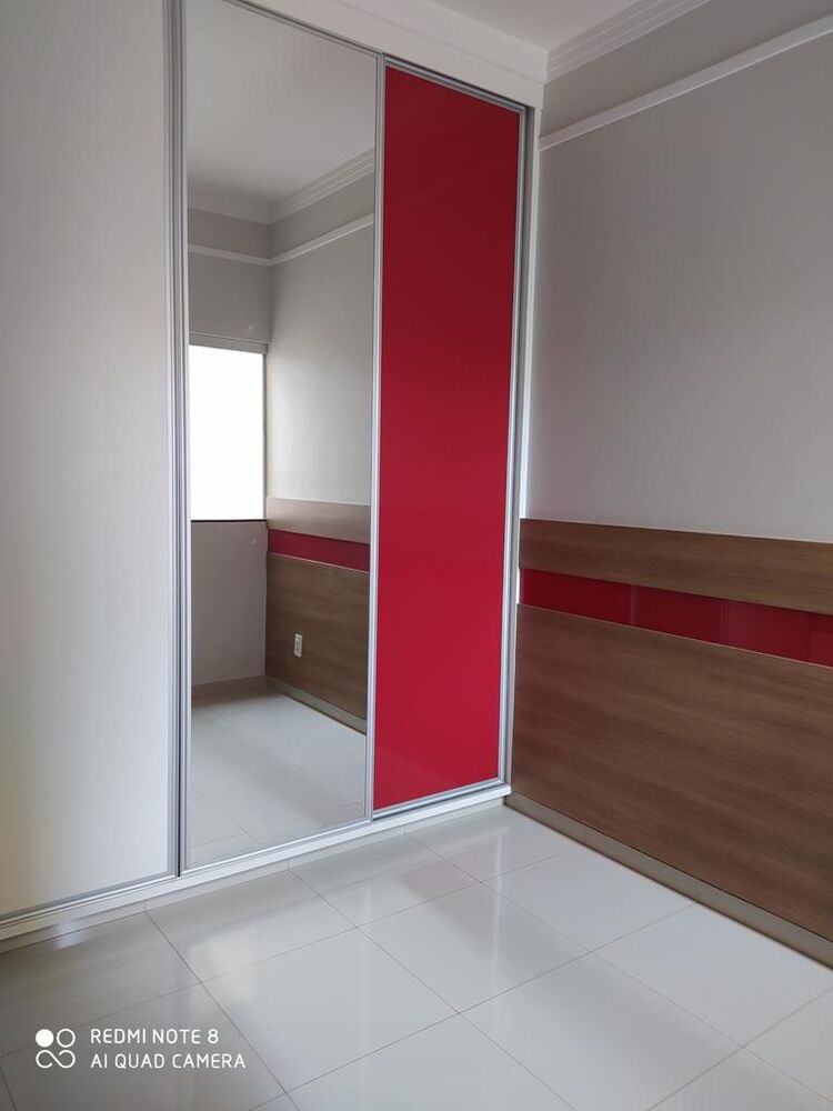 Casa à venda com 4 quartos, 200m² - Foto 14