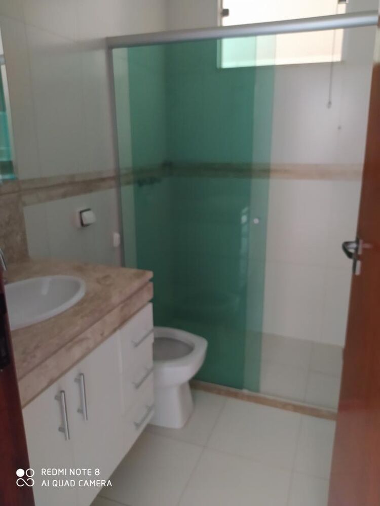 Casa à venda com 4 quartos, 200m² - Foto 4