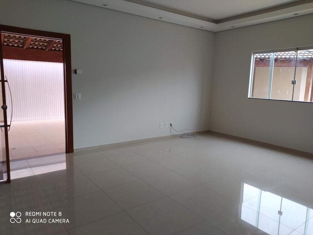 Casa à venda com 4 quartos, 200m² - Foto 15