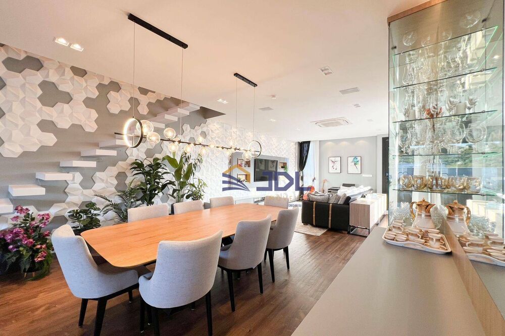 Casa de Condomínio à venda com 3 quartos, 380m² - Foto 5