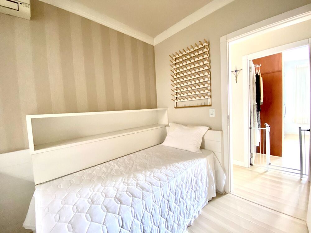 Casa, 4 quartos, 256 m² - Foto 23