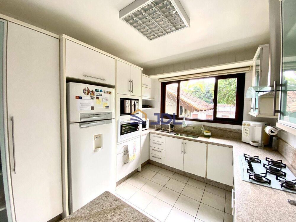 Casa, 4 quartos, 256 m² - Foto 16