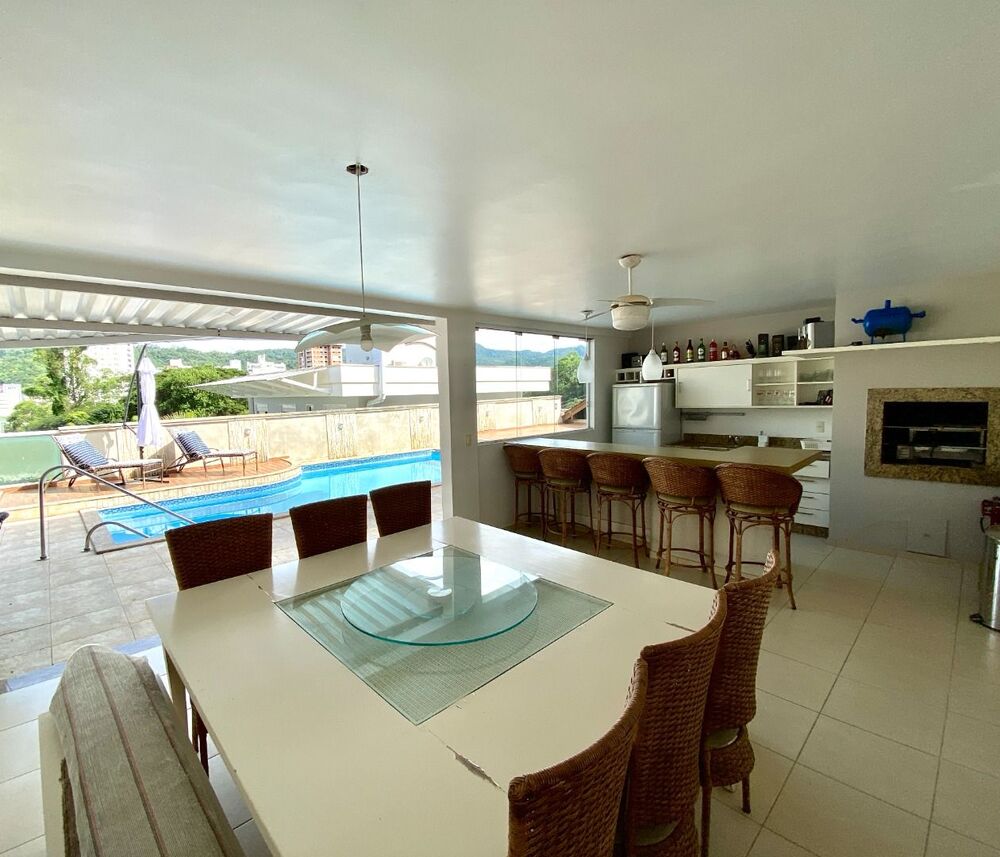 Casa, 4 quartos, 256 m² - Foto 3