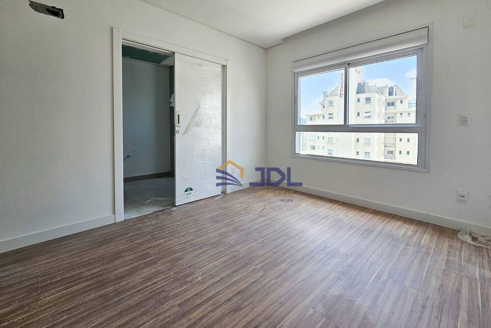 Apartamento, 3 quartos, 156 m² - Foto 3