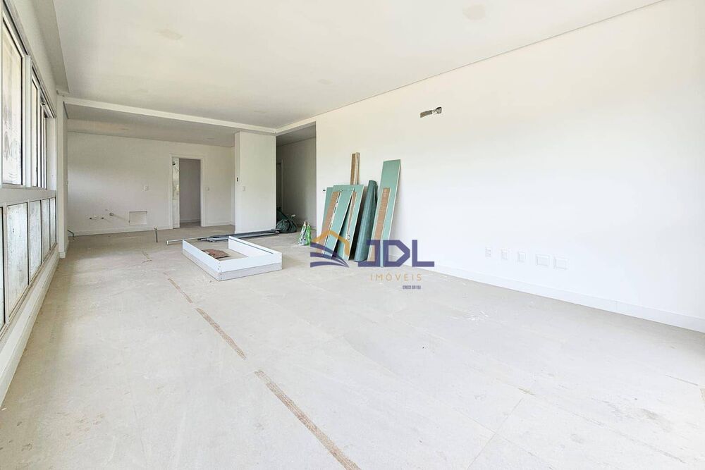 Apartamento, 3 quartos, 156 m² - Foto 1