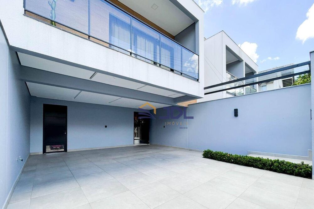 Casa, 3 quartos, 200 m² - Foto 1