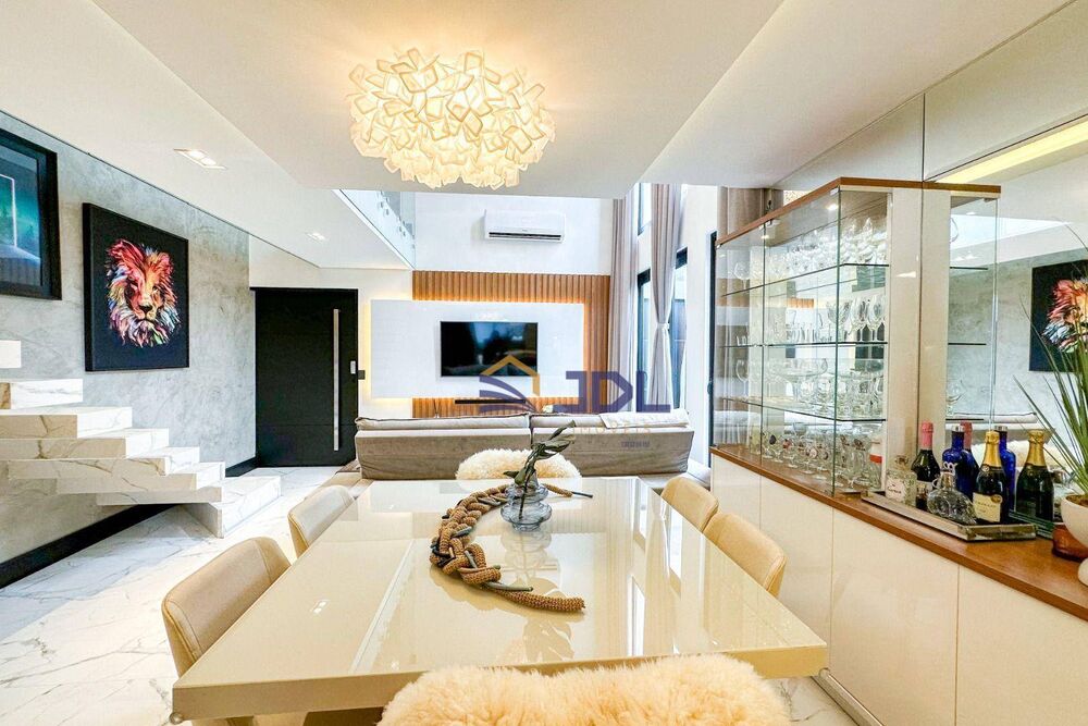 Casa, 3 quartos, 200 m² - Foto 2