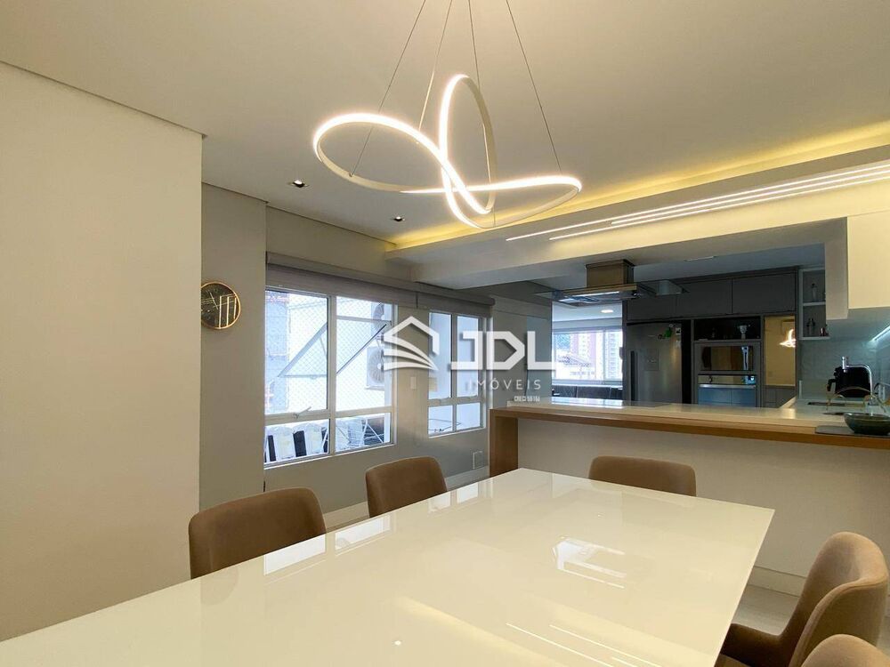 Apartamento, 4 quartos, 204 m² - Foto 1