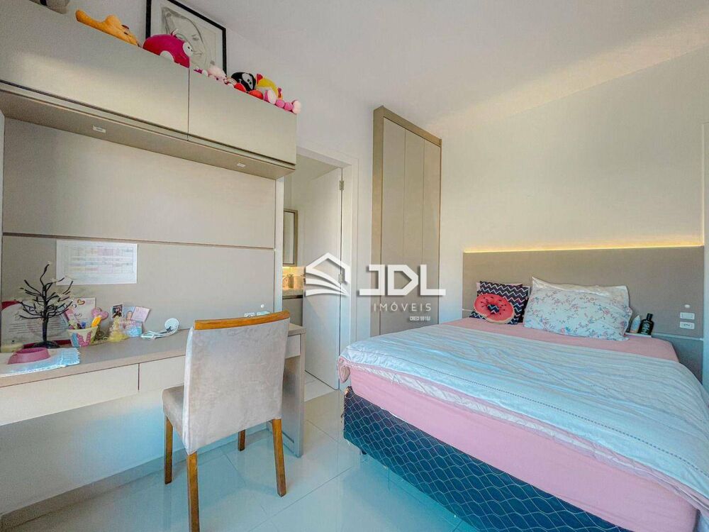 Casa à venda com 3 quartos, 111m² - Foto 4
