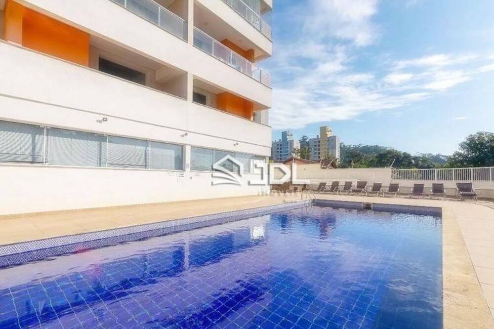 Apartamento à venda com 3 quartos, 100m² - Foto 4