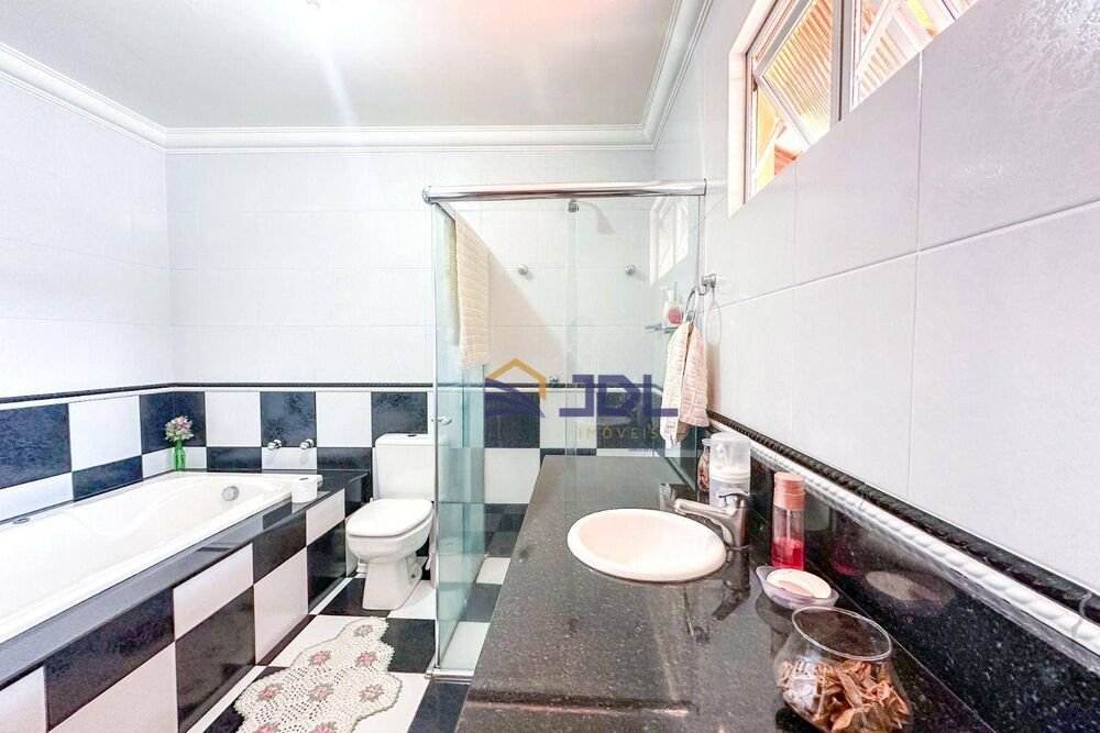 Casa à venda com 3 quartos, 116m² - Foto 4