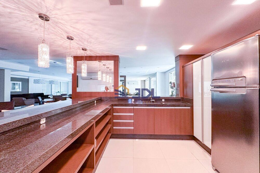 Apartamento, 3 quartos, 295 m² - Foto 2