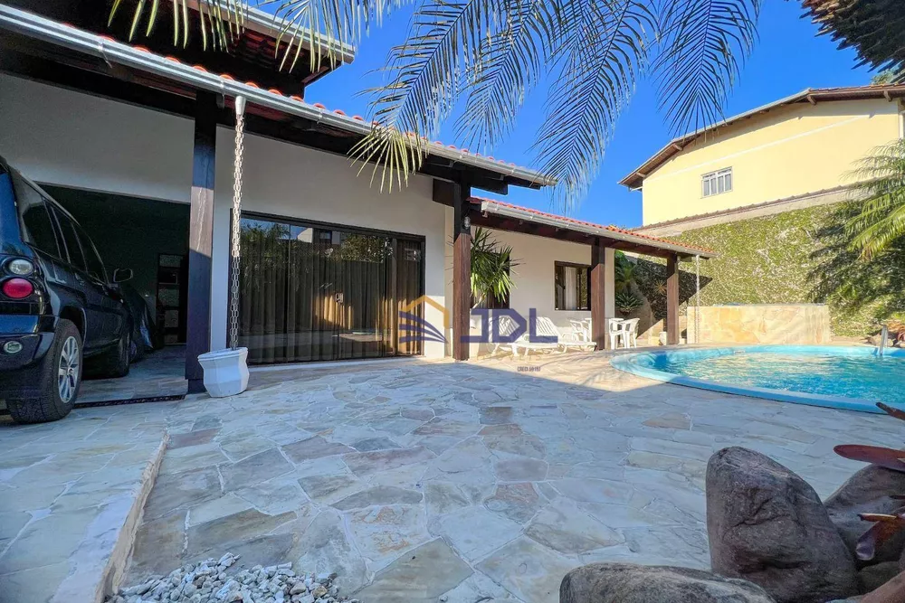 Casa, 3 quartos, 192 m² - Foto 2