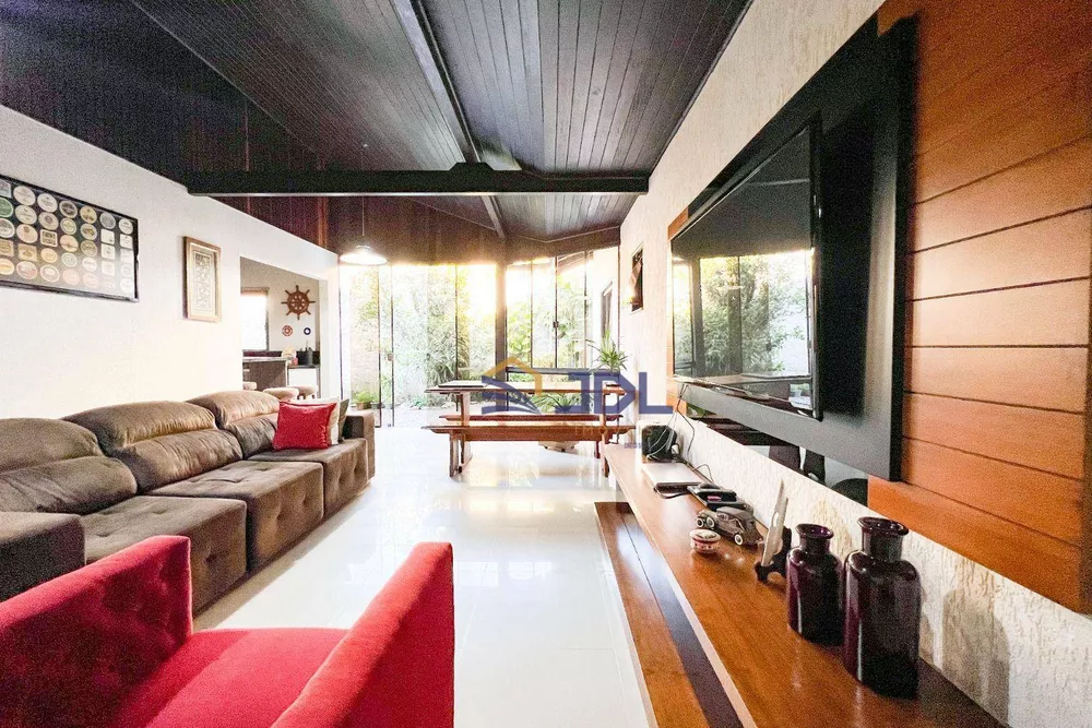 Casa, 3 quartos, 192 m² - Foto 8