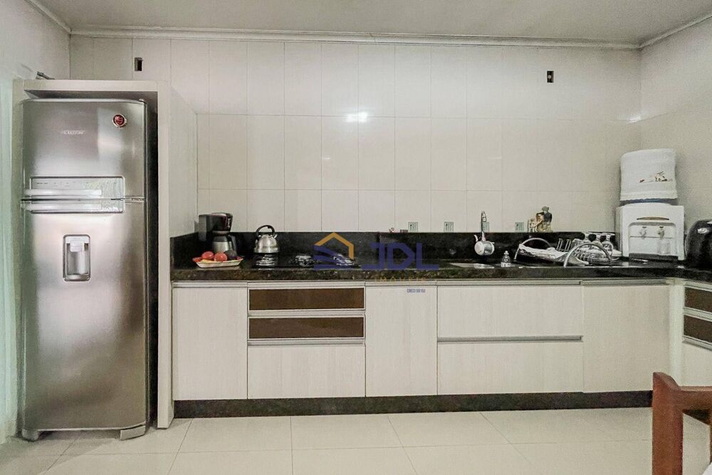 Casa, 4 quartos, 270 m² - Foto 3