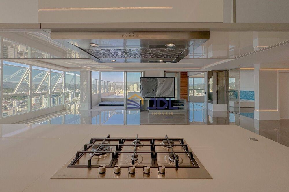 Cobertura, 3 quartos, 318 m² - Foto 4