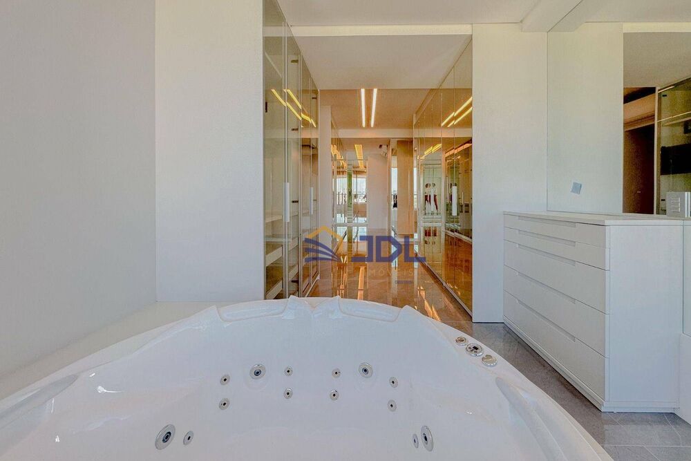 Cobertura, 3 quartos, 318 m² - Foto 11