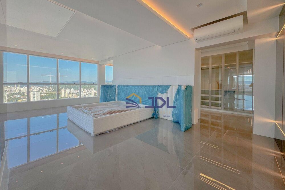 Cobertura, 3 quartos, 318 m² - Foto 14