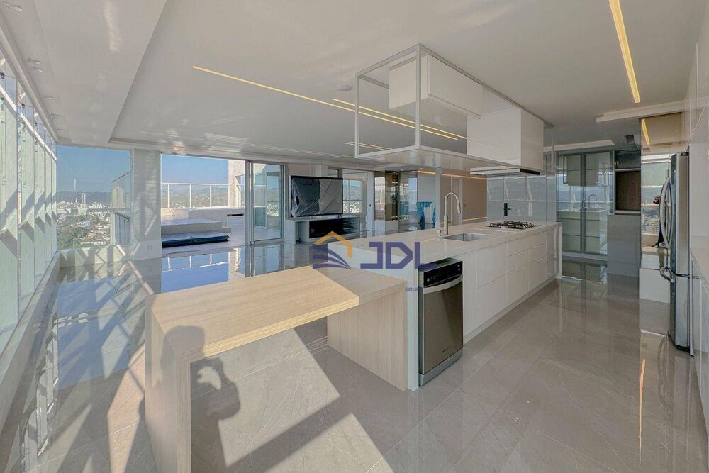 Cobertura, 3 quartos, 318 m² - Foto 6