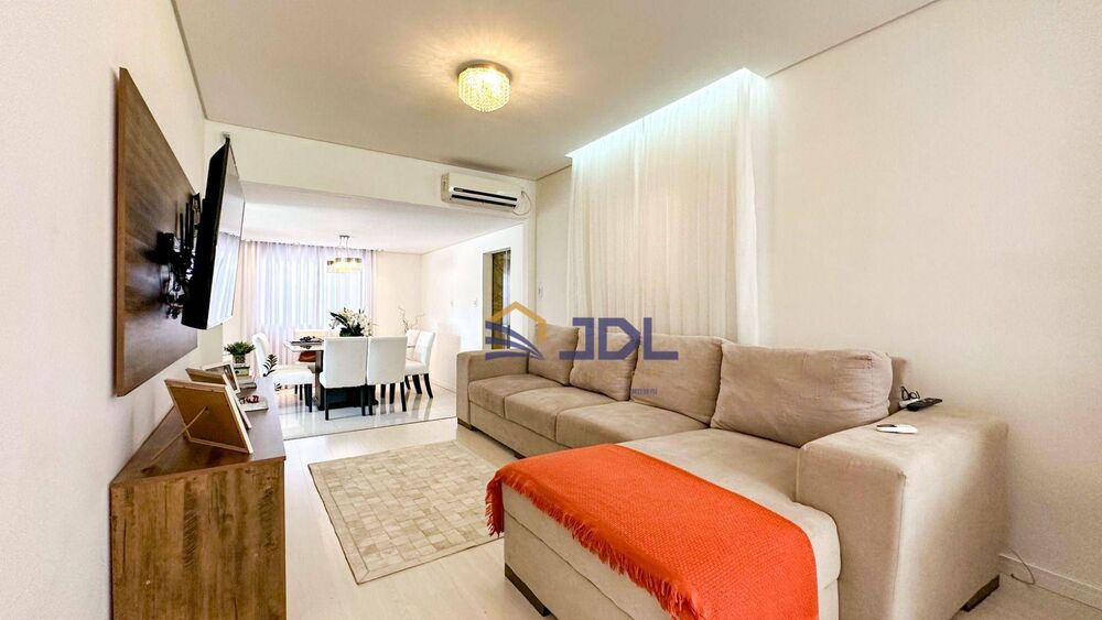 Casa à venda com 2 quartos, 120m² - Foto 7