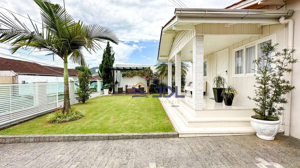 Casa à venda com 2 quartos, 120m² - Foto 16