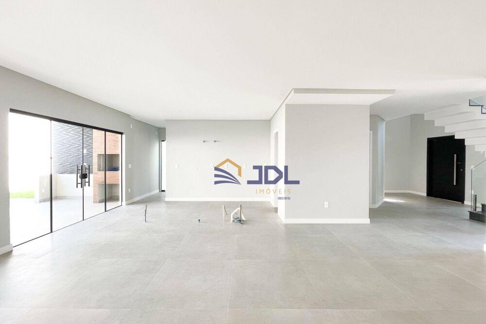 Casa, 4 quartos, 380 m² - Foto 2