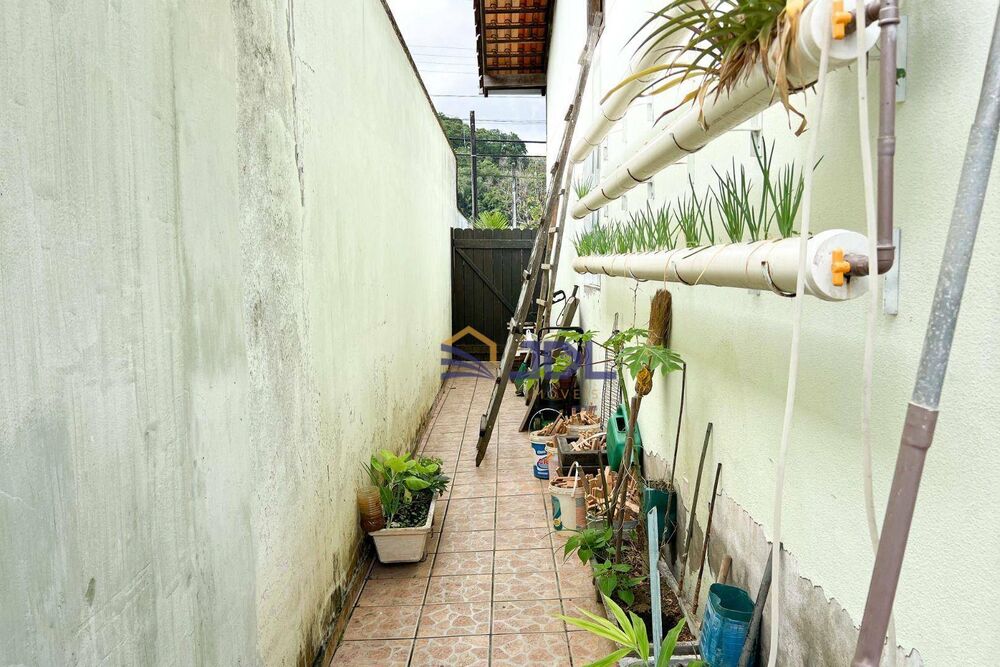 Casa à venda com 3 quartos, 300M2 - Foto 4