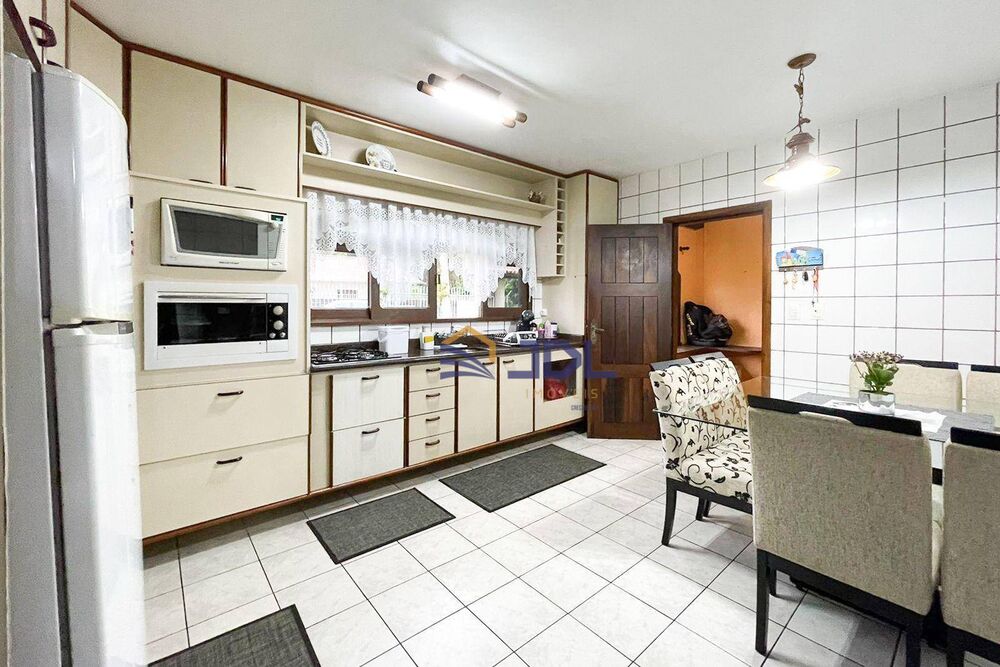 Casa, 3 quartos, 400 m² - Foto 2