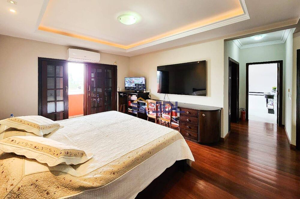 Casa, 3 quartos, 395 m² - Foto 8