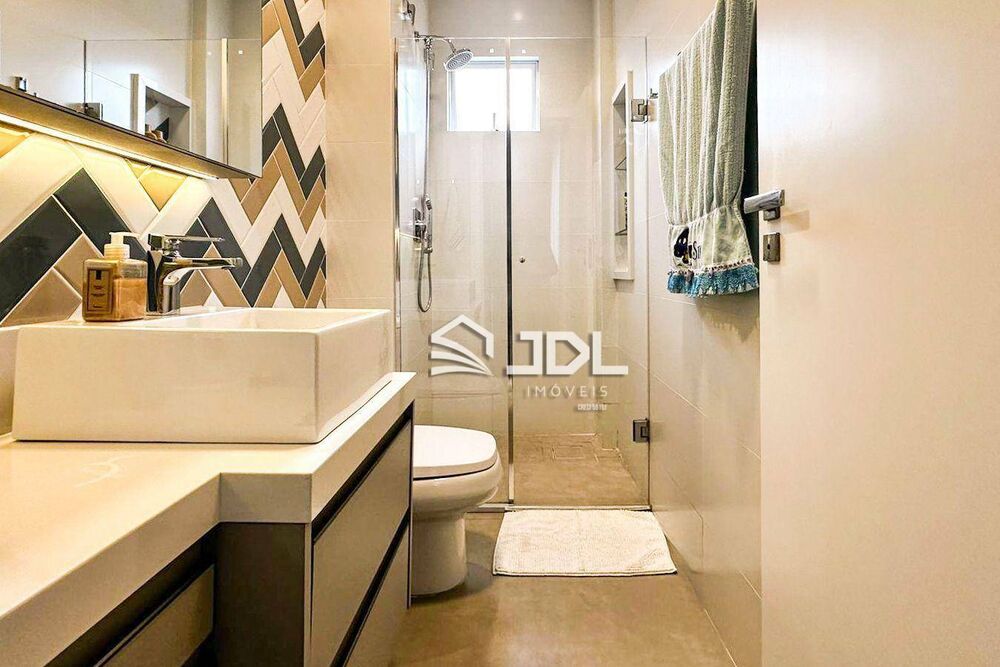 Apartamento à venda com 3 quartos, 124m² - Foto 3