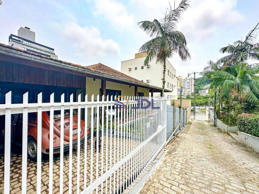 Casa, 5 quartos, 106 m² - Foto 2