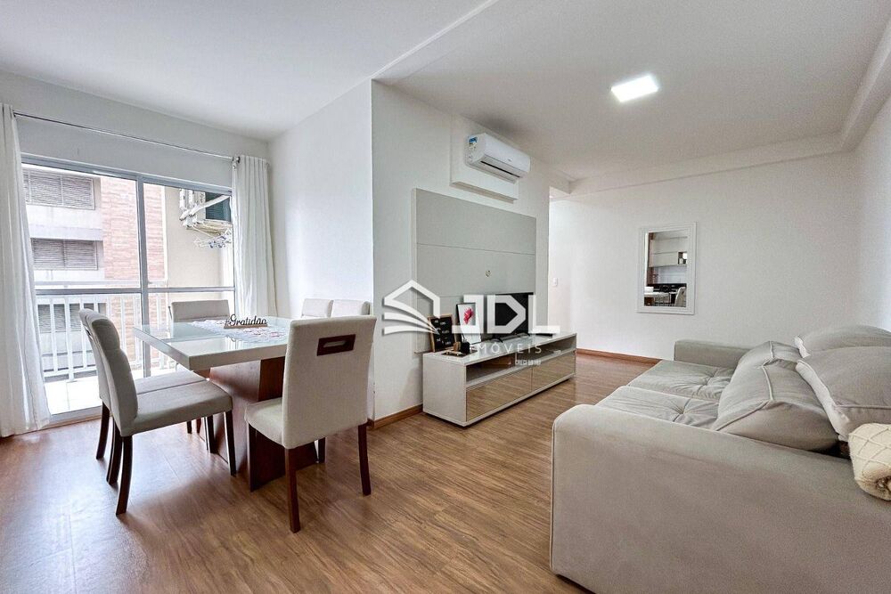 Apartamento, 2 quartos, 77 m² - Foto 1