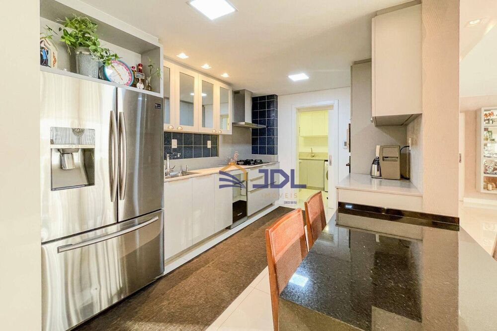 Apartamento, 3 quartos, 188 m² - Foto 4