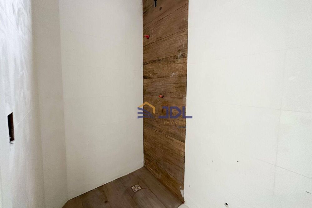 Casa à venda com 2 quartos, 83m² - Foto 3